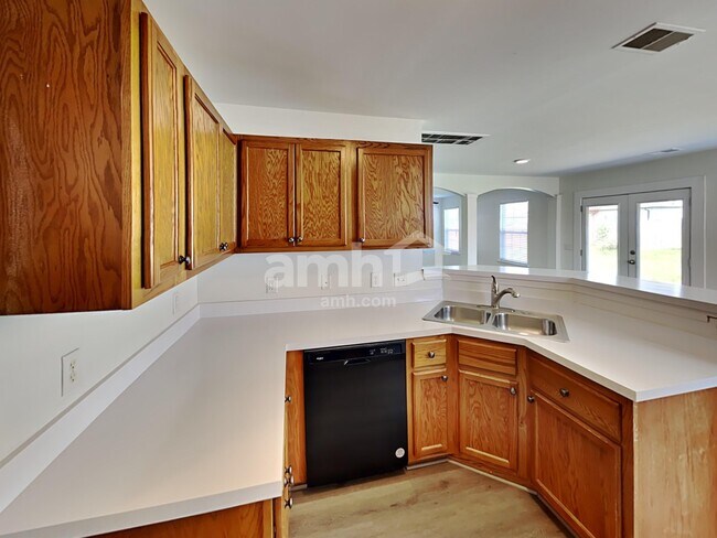 Building Photo - 417 Nathan St
