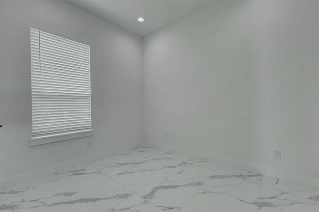 Foto del edificio - 5705 Elysian St