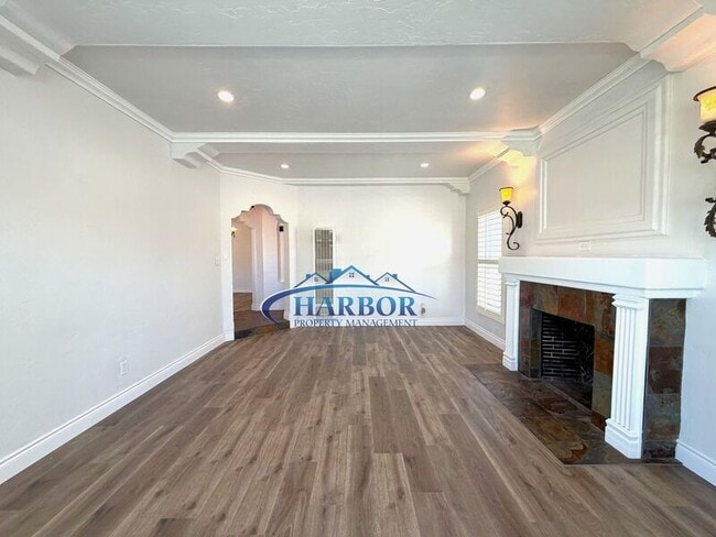 Building Photo - 2916 W 79th St