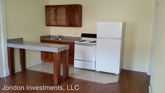 Building Photo - 347 S 300 E