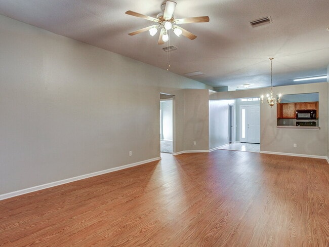 Building Photo - 12408 Tree Pointe Ct