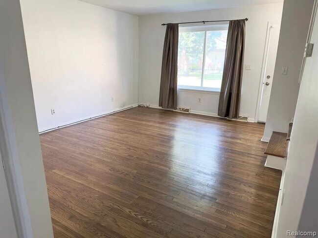 Building Photo - 29218 Tessmer Ct
