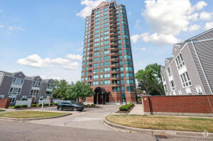 Building Photo - 3320 Spinnaker Ln