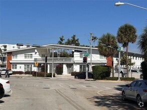 Building Photo - 8080 Tatum Waterway Dr