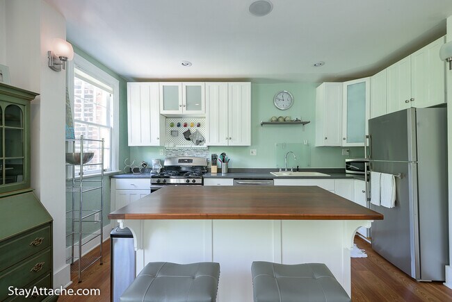 Foto del edificio - 2531 Q St NW