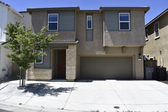 Building Photo - 1655 Lion St