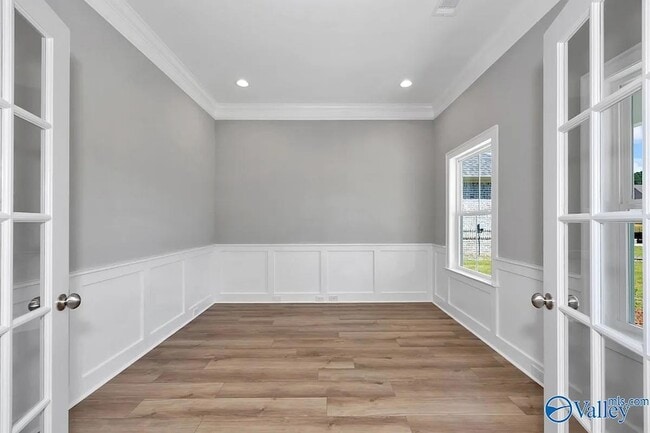Foto del edificio - 16535 Hamilton Pl