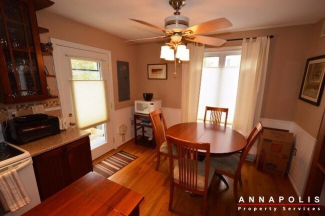 Building Photo - 1301 Dreams Landing Way