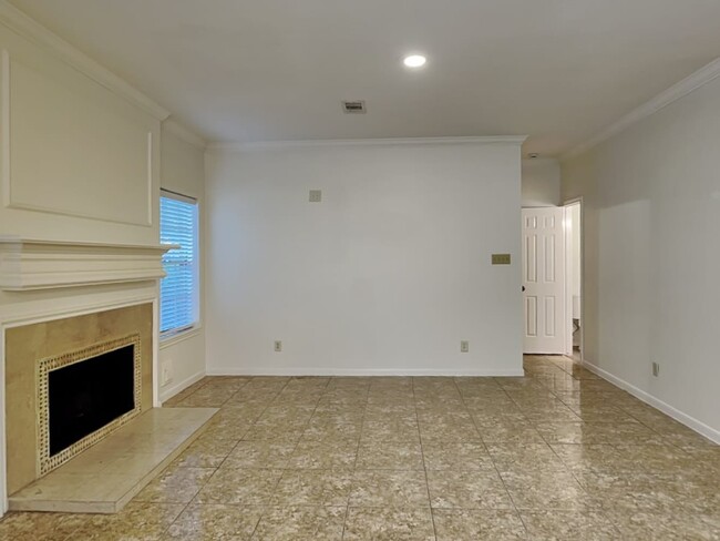 Building Photo - 7707 Thorncreek Way