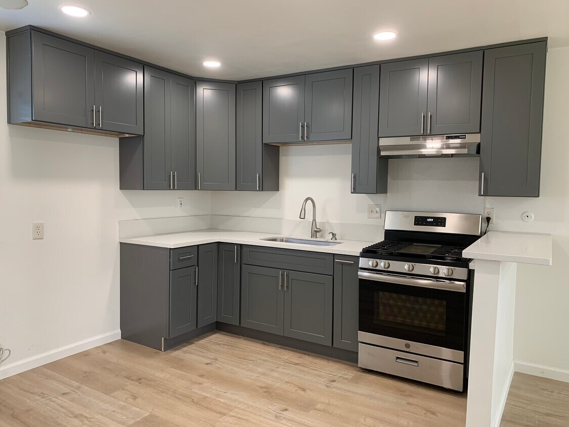 Foto principal - 531 Aster St