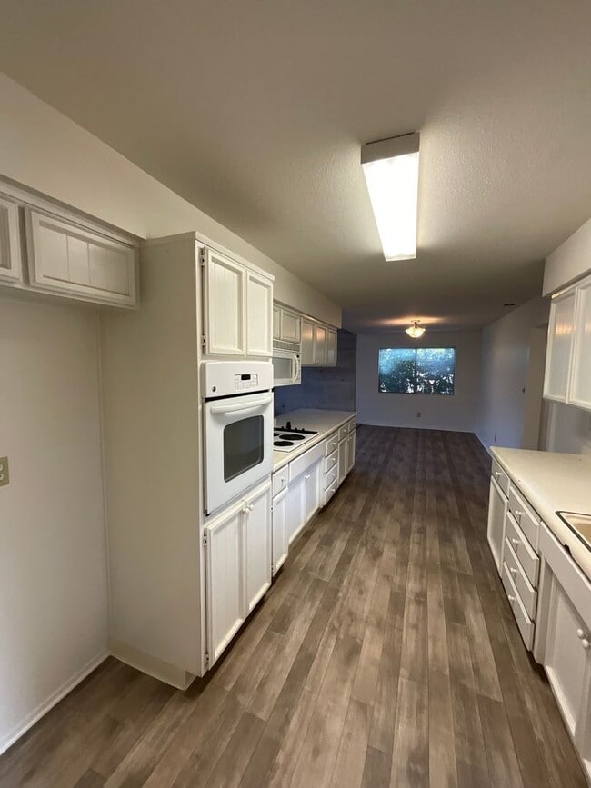 Building Photo - SPACIOUS 3 BED HOME IN ROCKLIN!!