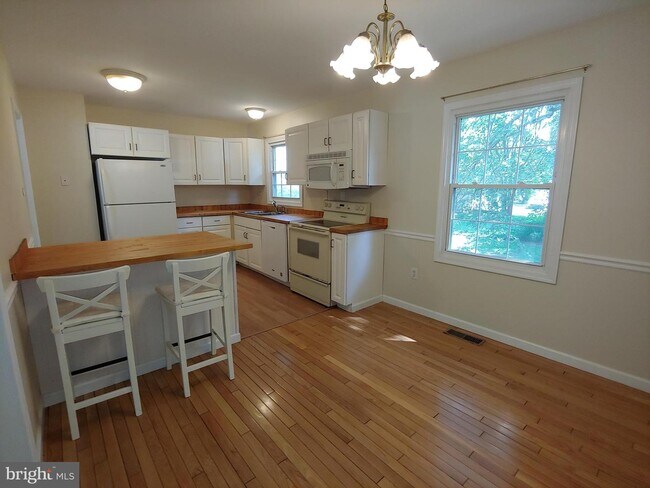 Foto del edificio - 971 Fall Cir Way