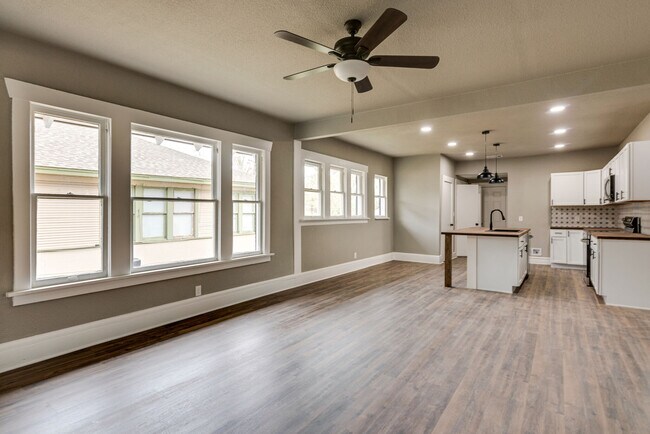 Foto del edificio - 3309 Hemphill St