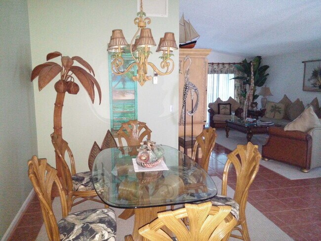 Foto del edificio - 3720 Freshwater Dr