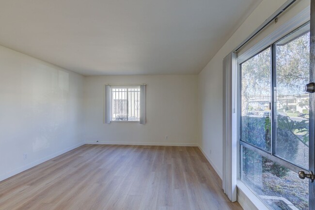 Foto del edificio - Charming 1BR Condo in Los Angeles