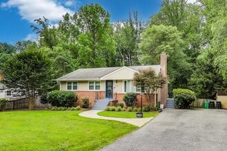 Building Photo - 6107 Parkway Dr