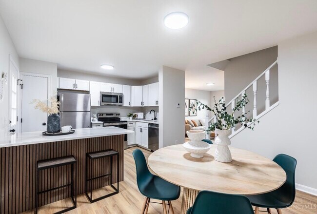 Building Photo - 951 Villa View Ct