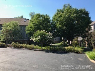Building Photo - Spacious Rockland Mills Masterpiece!