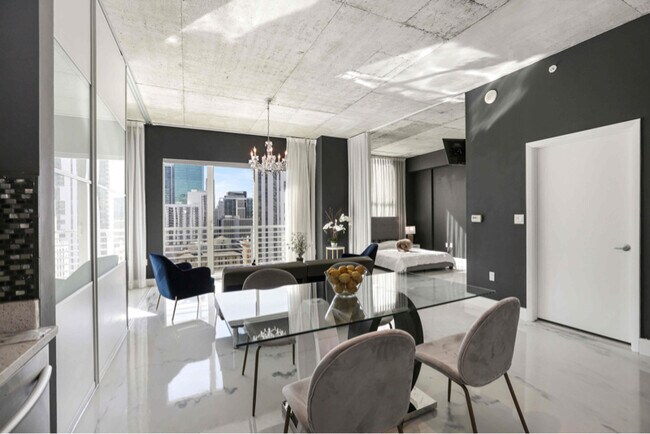 Foto del edificio - 133 NE 2nd Ave