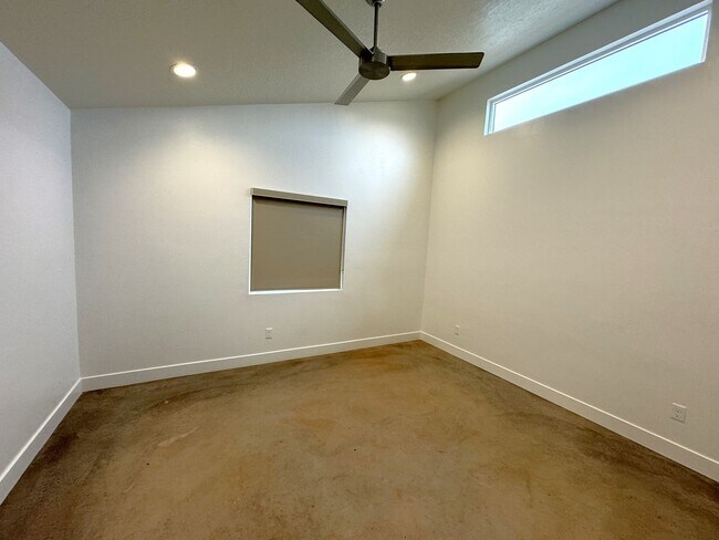 Foto del edificio - Unfurnished Property!