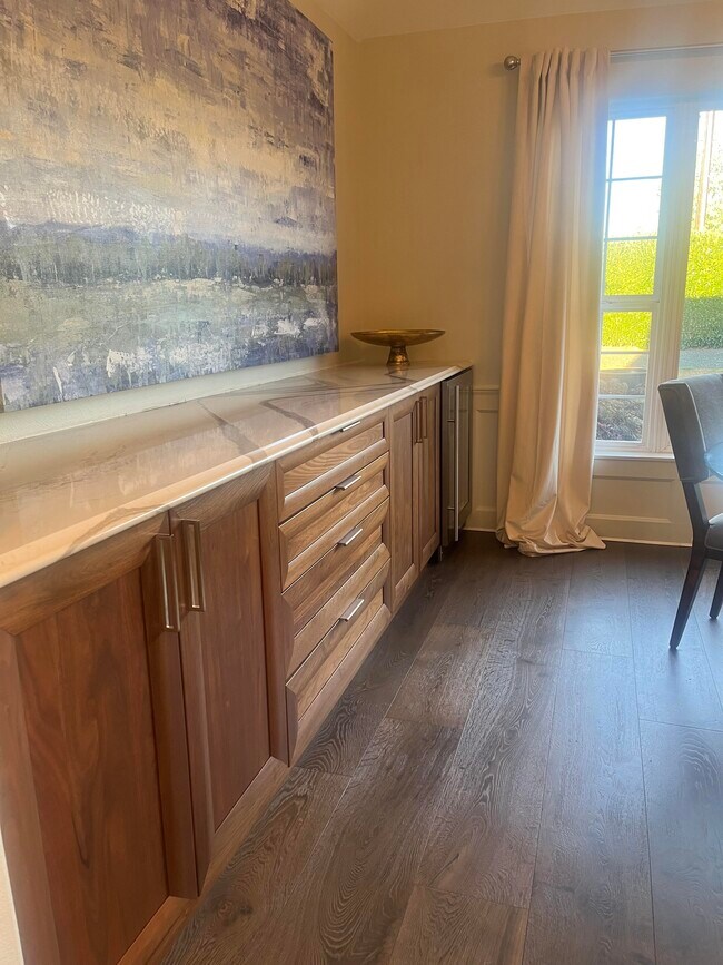 Foto del edificio - 648 E Maberry Dr