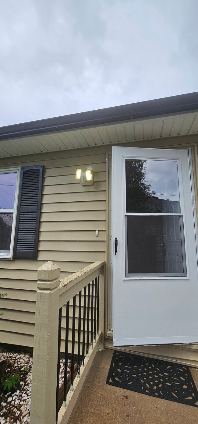 Building Photo - 3212 N 68th St