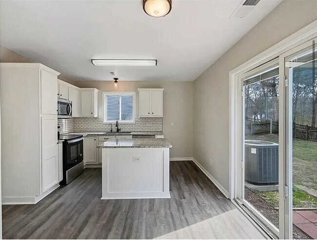 Foto del edificio - 10609 Spring Rain Ct