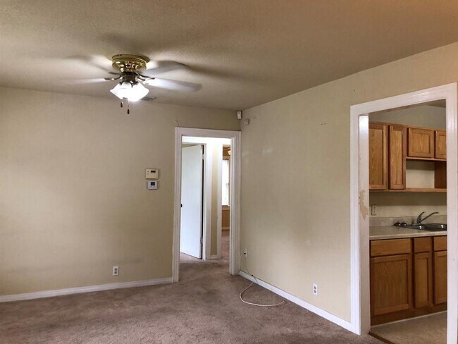 Building Photo - 4228 Surrey St