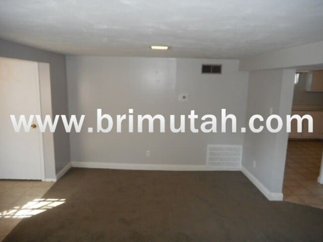 Foto del edificio - 2637 S Kenwood St