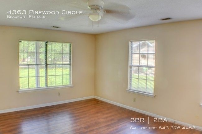 Building Photo - 4363 Pinewood Circle