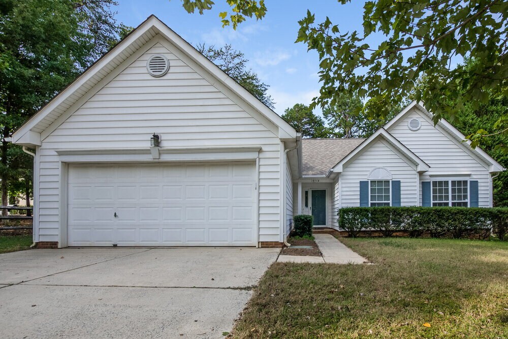 Foto principal - 13113 Peacock Ln