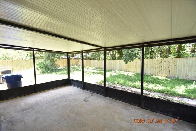 Foto del edificio - 1802 Green Ridge Rd