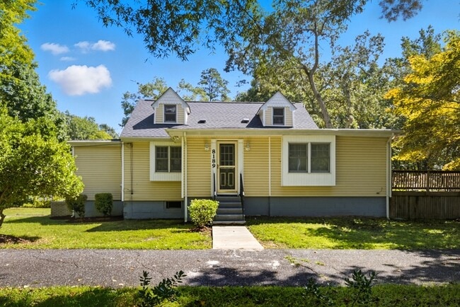 Building Photo - 8189 Old Mill Rd Building Photo - 8189 Old Mill Rd