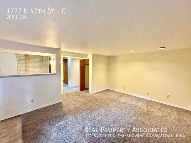 Building Photo - Charming 2-Bedroom, 1-Bathroom In Wallingf...