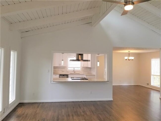 Building Photo - 2739 Spencers Trace NE