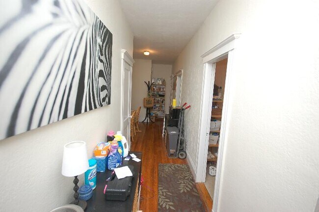 Building Photo - 8 Egremont Rd