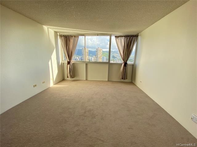 Building Photo - 2211 Ala Wai Blvd