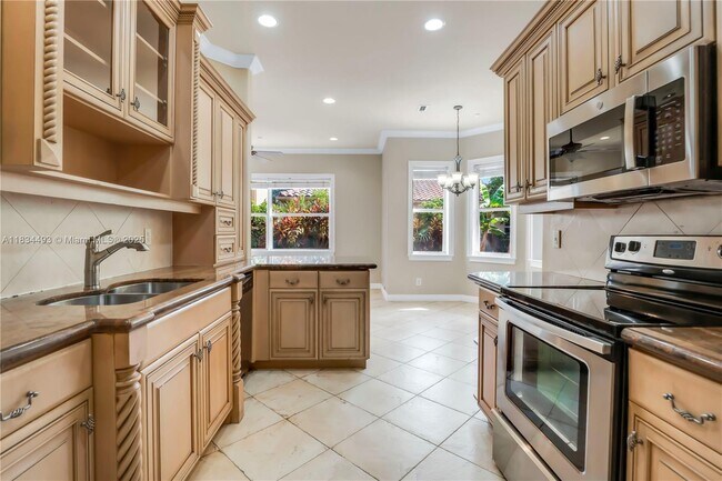 Foto del edificio - 12744 SW 51st Ct