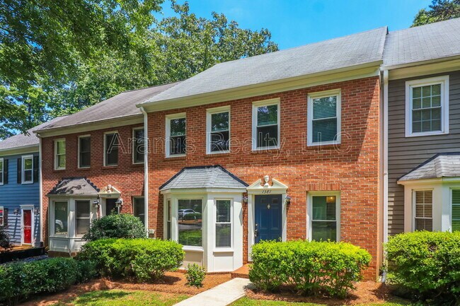 Foto del edificio - 1381 Old Virginia Ct SE