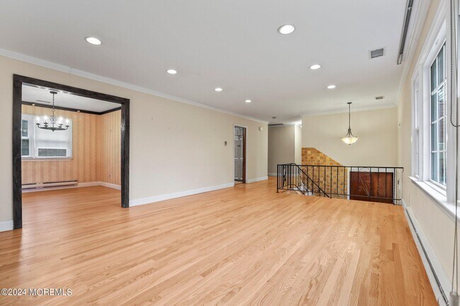 Building Photo - 2 Sweet Briar Ln