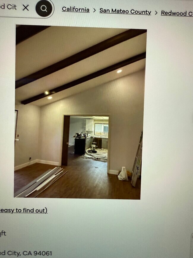 Foto del edificio - 265 Roble Ave