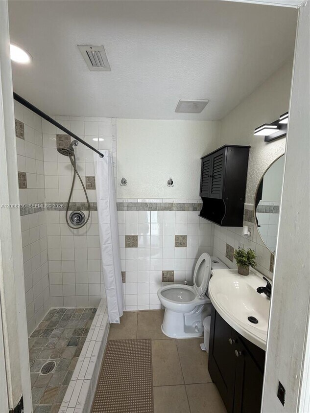 Foto del edificio - 5871 NW 201st Ln