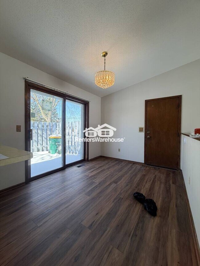 Building Photo - Available Now 3 Bedroom 2 Bath Single Family Home in Brooklyn Park