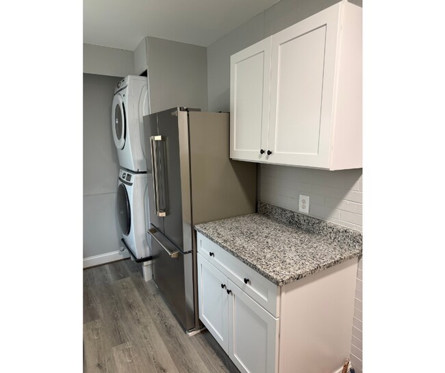 Foto del edificio - 716 E 23rd St