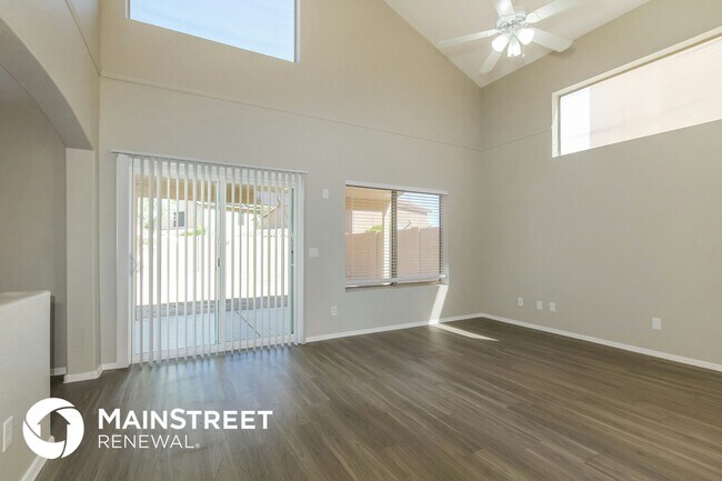 Building Photo - 14708 W Carlin Dr