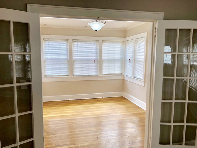 Sunroom Entry from Living Room - Flexible use - 17 Division St