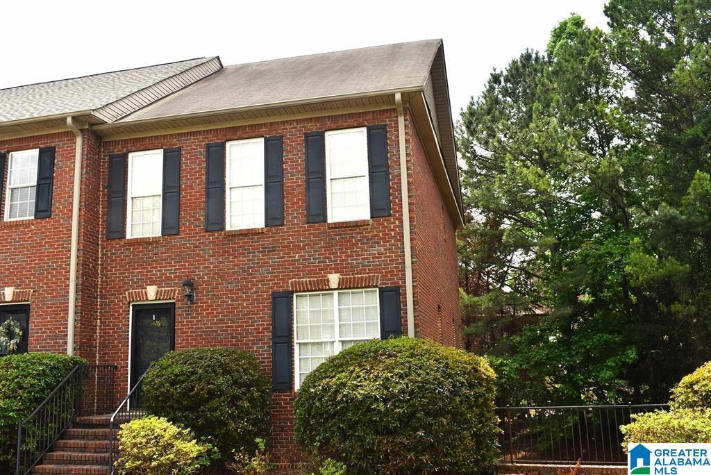 Primary Photo - 476 Meadow Croft Dr