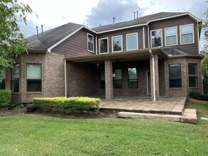 Building Photo - 7007 Fall Creek Ln