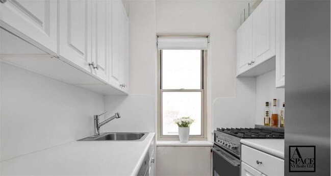 Foto del edificio - 104 East 36th Street