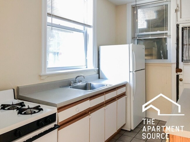 Photo - 5212 N Damen Ave Apartment